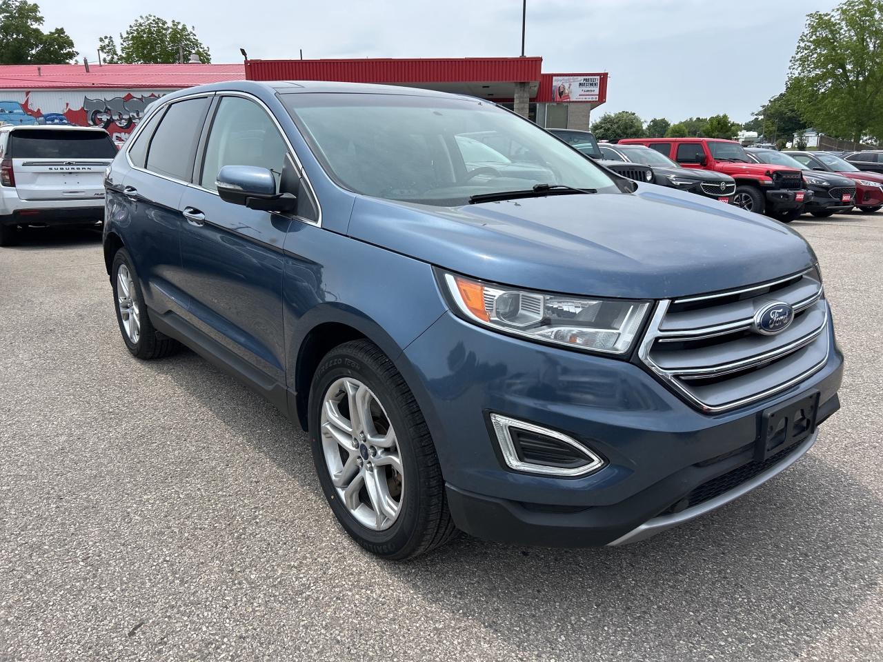 2018 Ford Edge TITANIUM, HEATED & COOLED LEATHER, SUNROOF! Photo