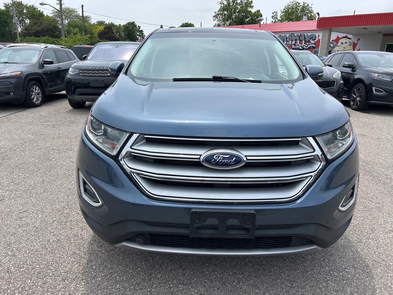 2018 Ford Edge TITANIUM, HEATED & COOLED LEATHER, SUNROOF! Photo2