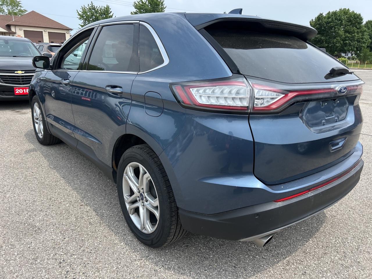 2018 Ford Edge TITANIUM, HEATED & COOLED LEATHER, SUNROOF! Photo