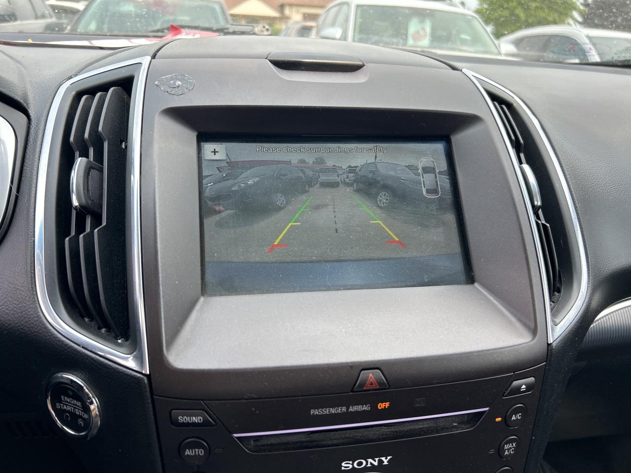 2018 Ford Edge TITANIUM, HEATED & COOLED LEATHER, SUNROOF! Photo