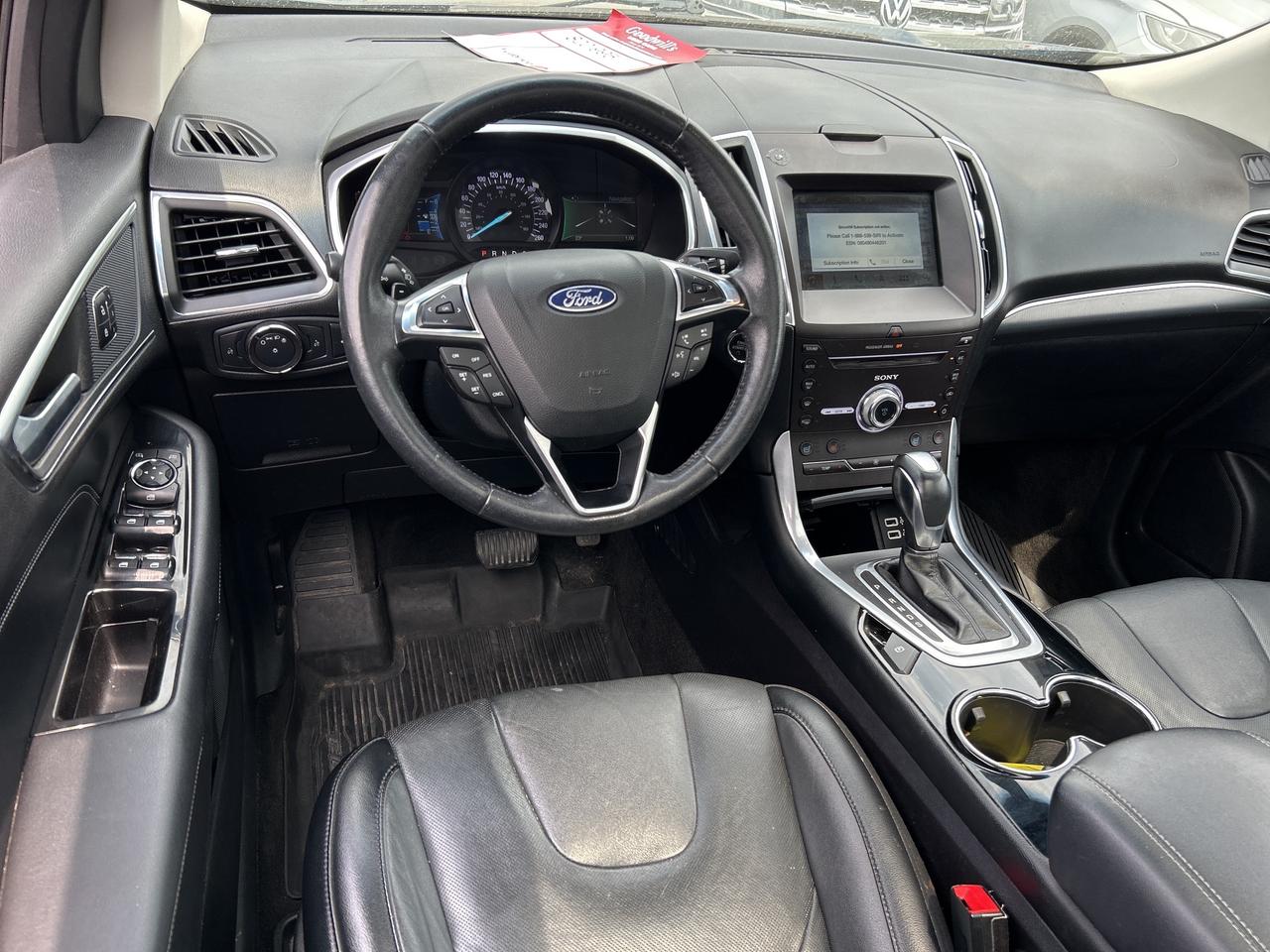 2018 Ford Edge TITANIUM, HEATED & COOLED LEATHER, SUNROOF! Photo