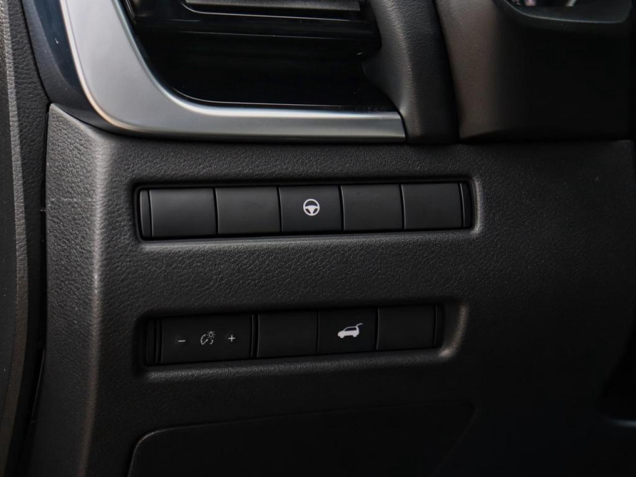 2022 Nissan Rogue SL  - Moonroof -  Leather Seats Photo