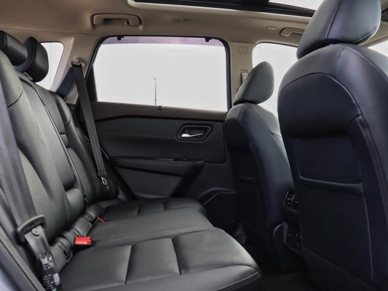 2022 Nissan Rogue SL  - Moonroof -  Leather Seats Photo