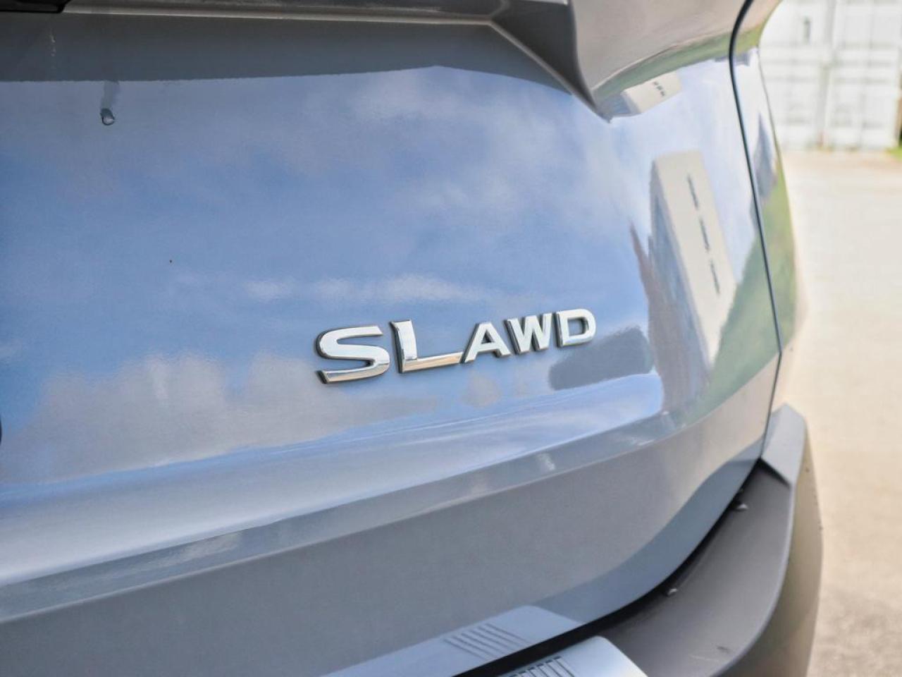 2022 Nissan Rogue SL  - Moonroof -  Leather Seats Photo