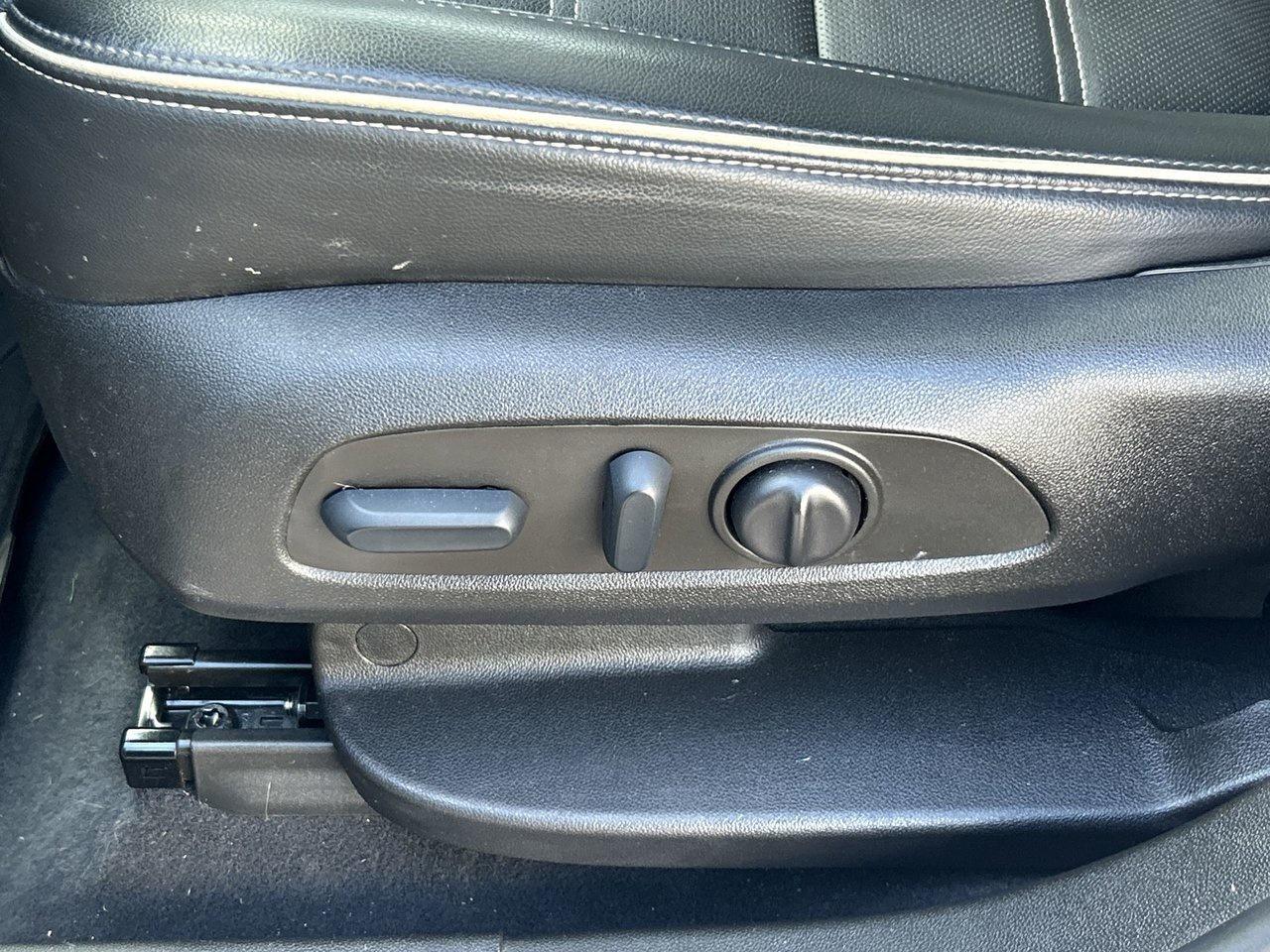 2022 GMC Acadia Denali Sunroof 360 Camera Adaptive Cruise BOSE Photo