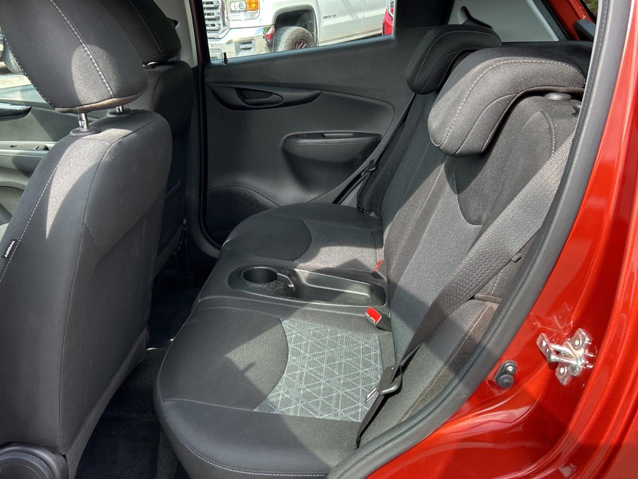 2021 Chevrolet Spark 1LT, ONLY 14 000 KMS, BACK UP CAMERA, SIRIUS RADIO Photo