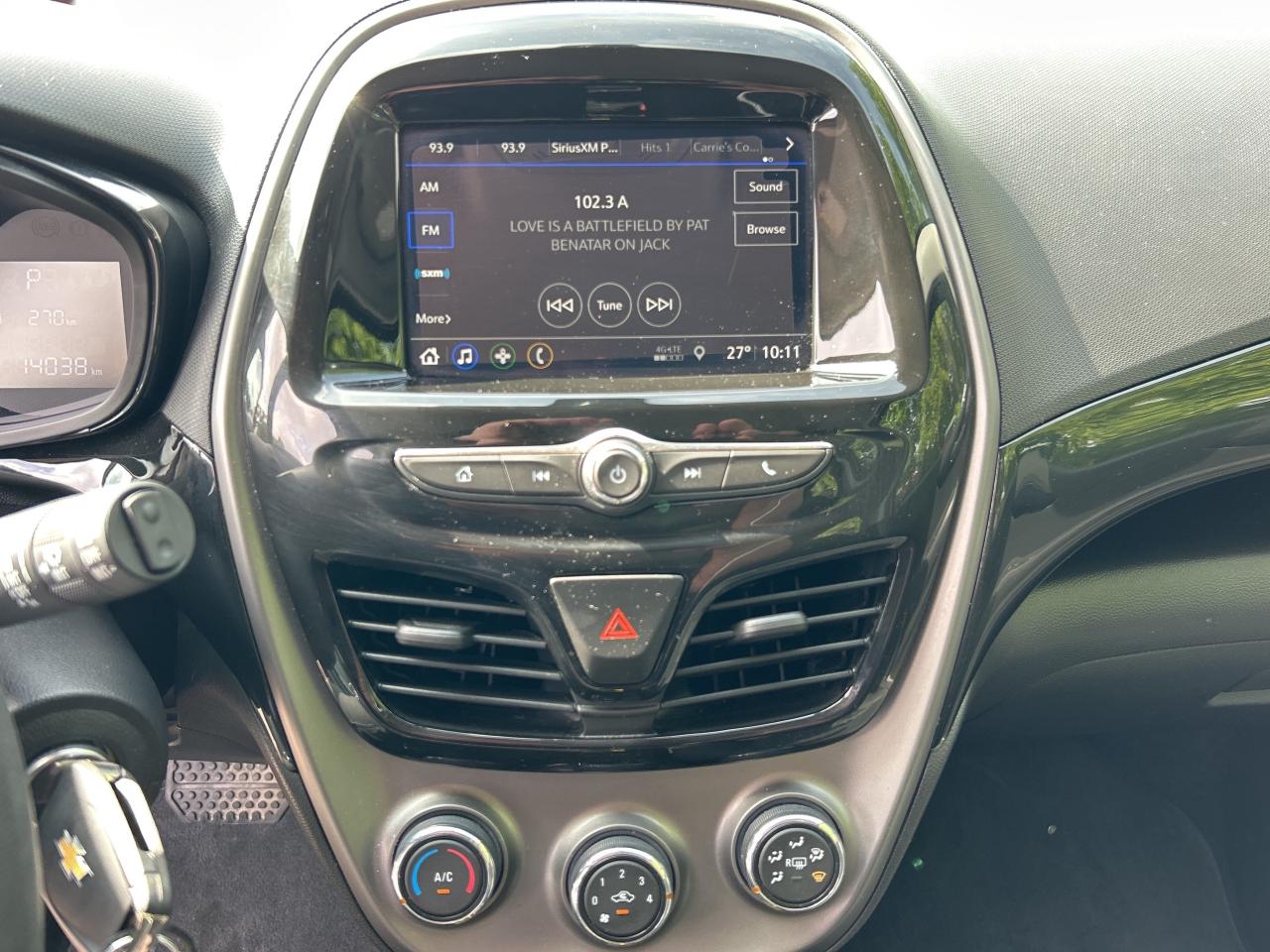 2021 Chevrolet Spark 1LT, ONLY 14 000 KMS, BACK UP CAMERA, SIRIUS RADIO Photo