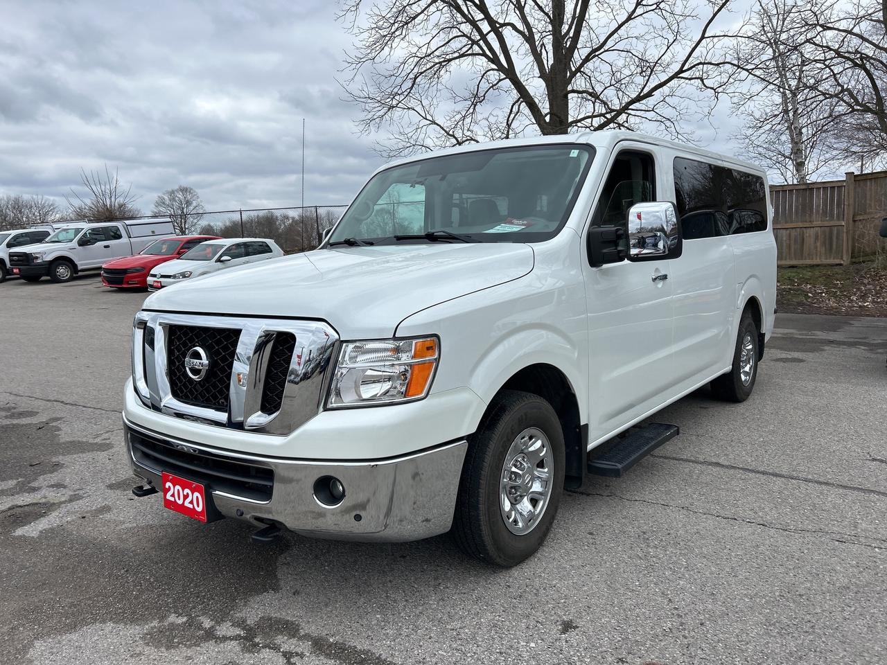 2020 Nissan NV 3500 SL V8, CLEAN CARFAX, 12 PASSENGER! Photo