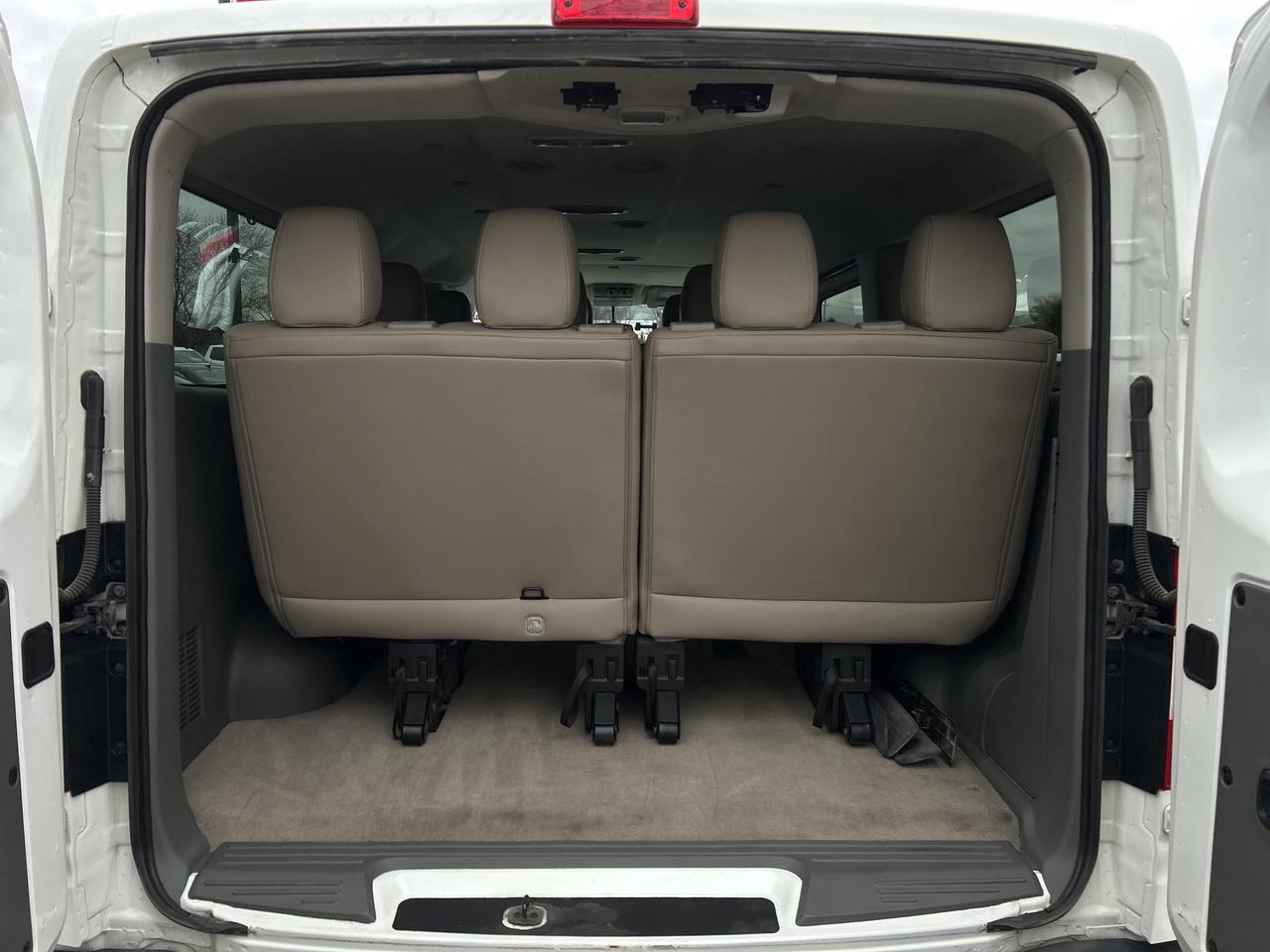 2020 Nissan NV 3500 SL V8, CLEAN CARFAX, 12 PASSENGER! Photo