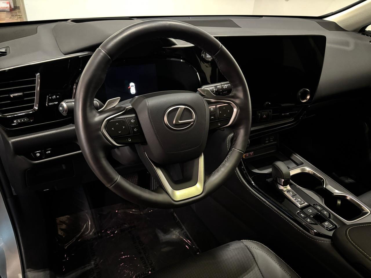2024 Lexus NX 350 EXECUTIVE PACKAGE   CARFAX CLEAN   LOW MILEAGE Photo