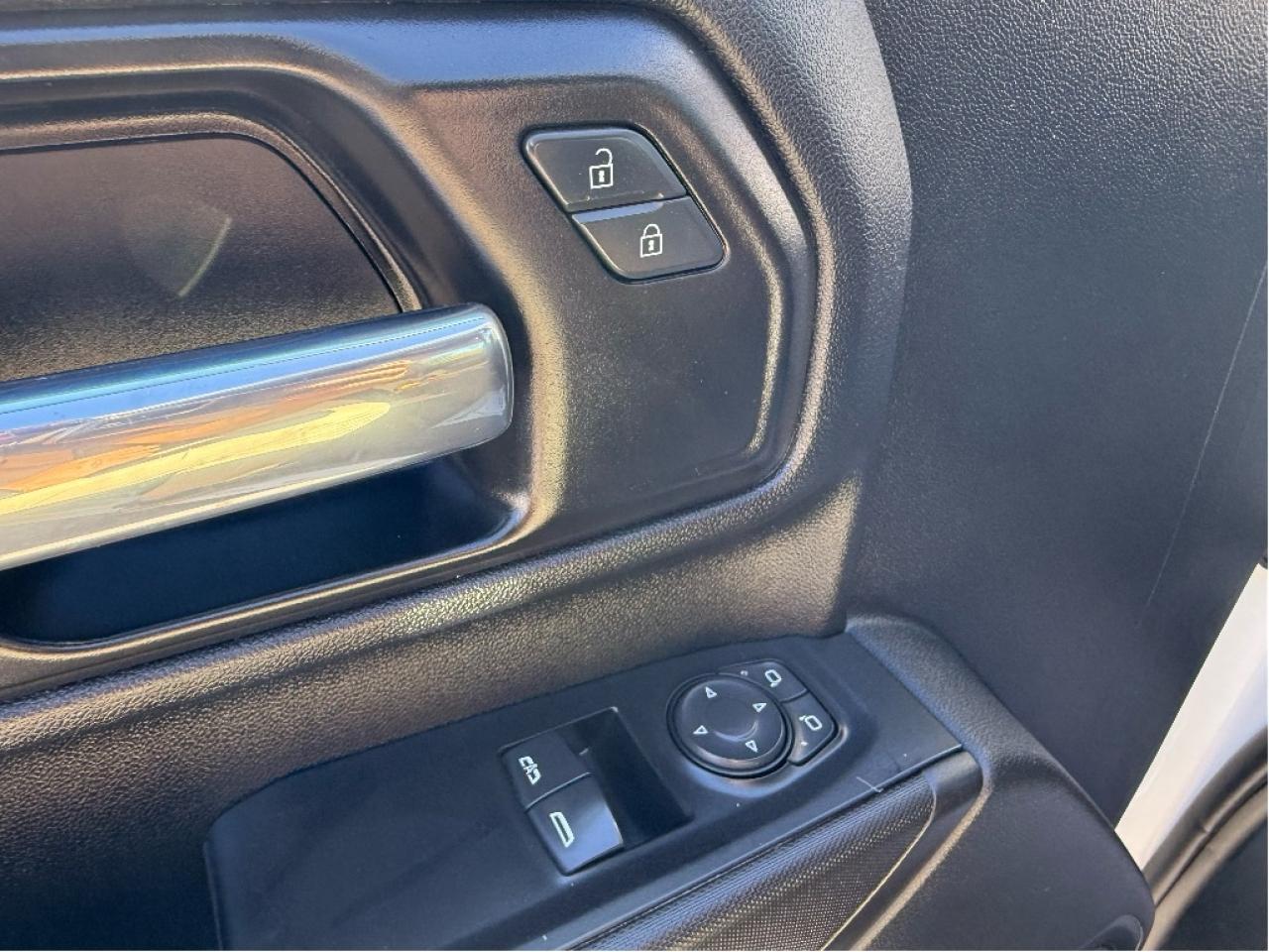 2021 Chevrolet Silverado 3500HD CC Dump Truck w/Hydraulic Lift DuramaxDiesel Only47KM Photo