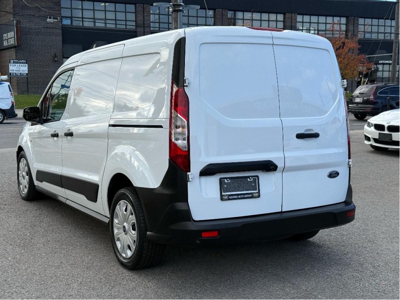 2022 Ford Transit Connect Divider Shelves Certified BackUpCam Bluetooth Photo3