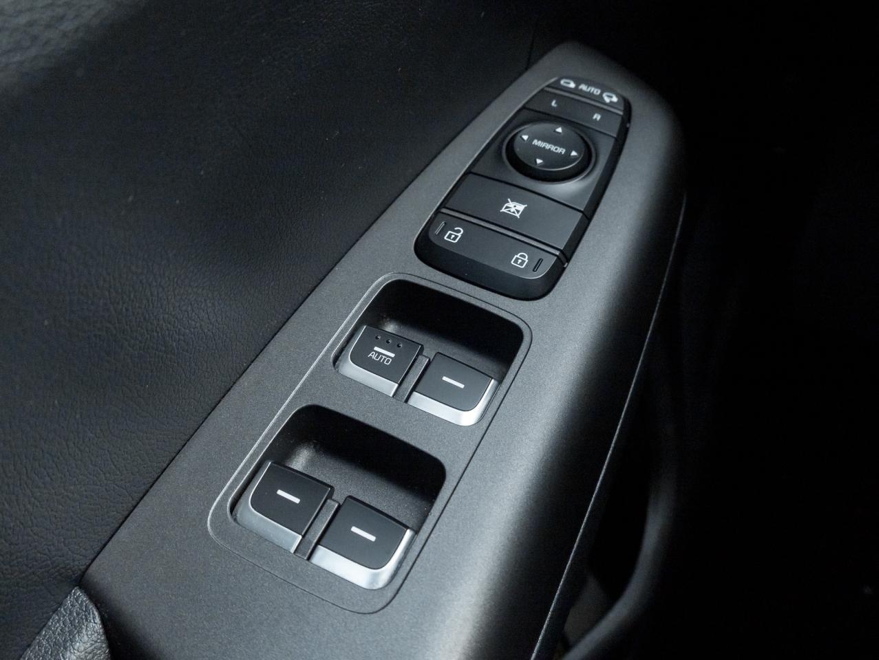 2022 Kia Sportage LX Nightsky Edition   TRADE IN  2 SETS OF WHEELS Photo