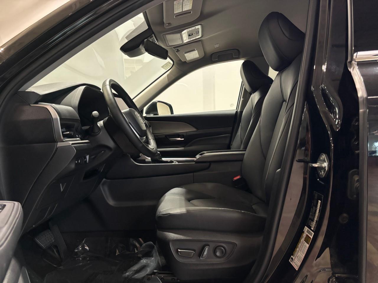 2025 Toyota Grand Highlander XLE Photo