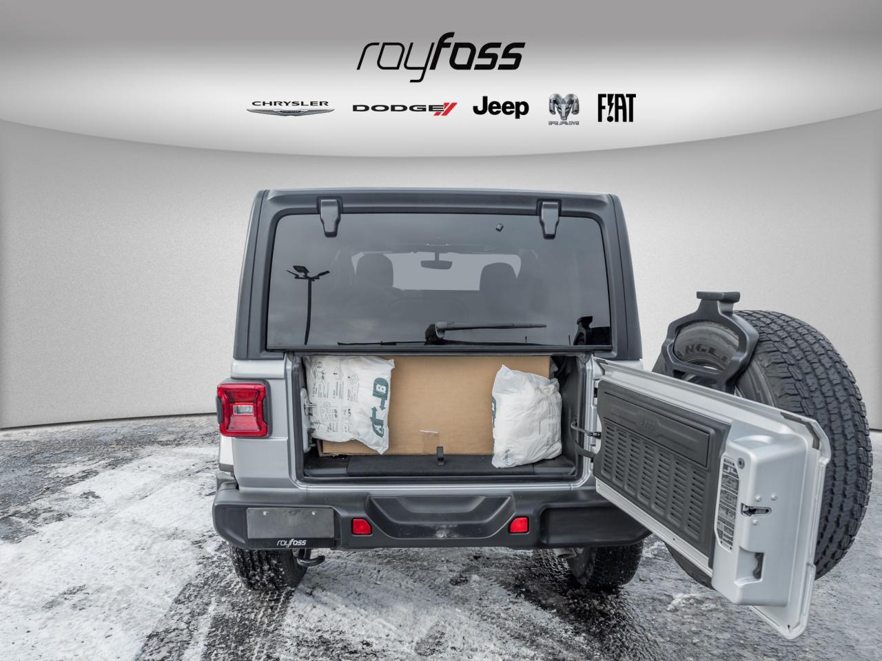 2023 Jeep Wrangler Sahara 4 Door 4x4**3.6 PENTASTAR**COLD WTHR GRP+++ Photo