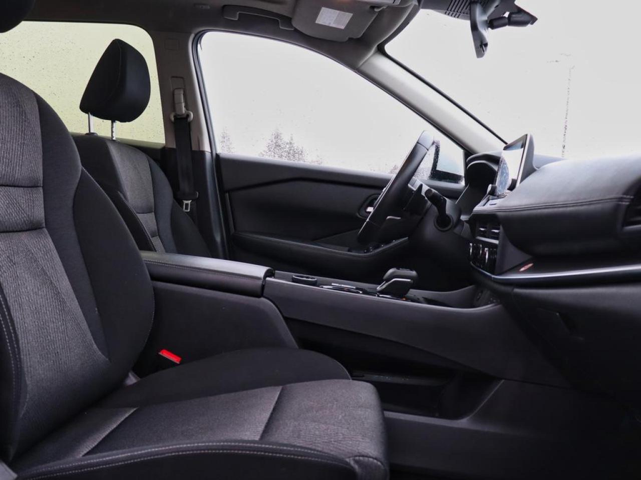 2024 Nissan Rogue SV Moonroof  - Moonroof -  Power Liftgate Photo