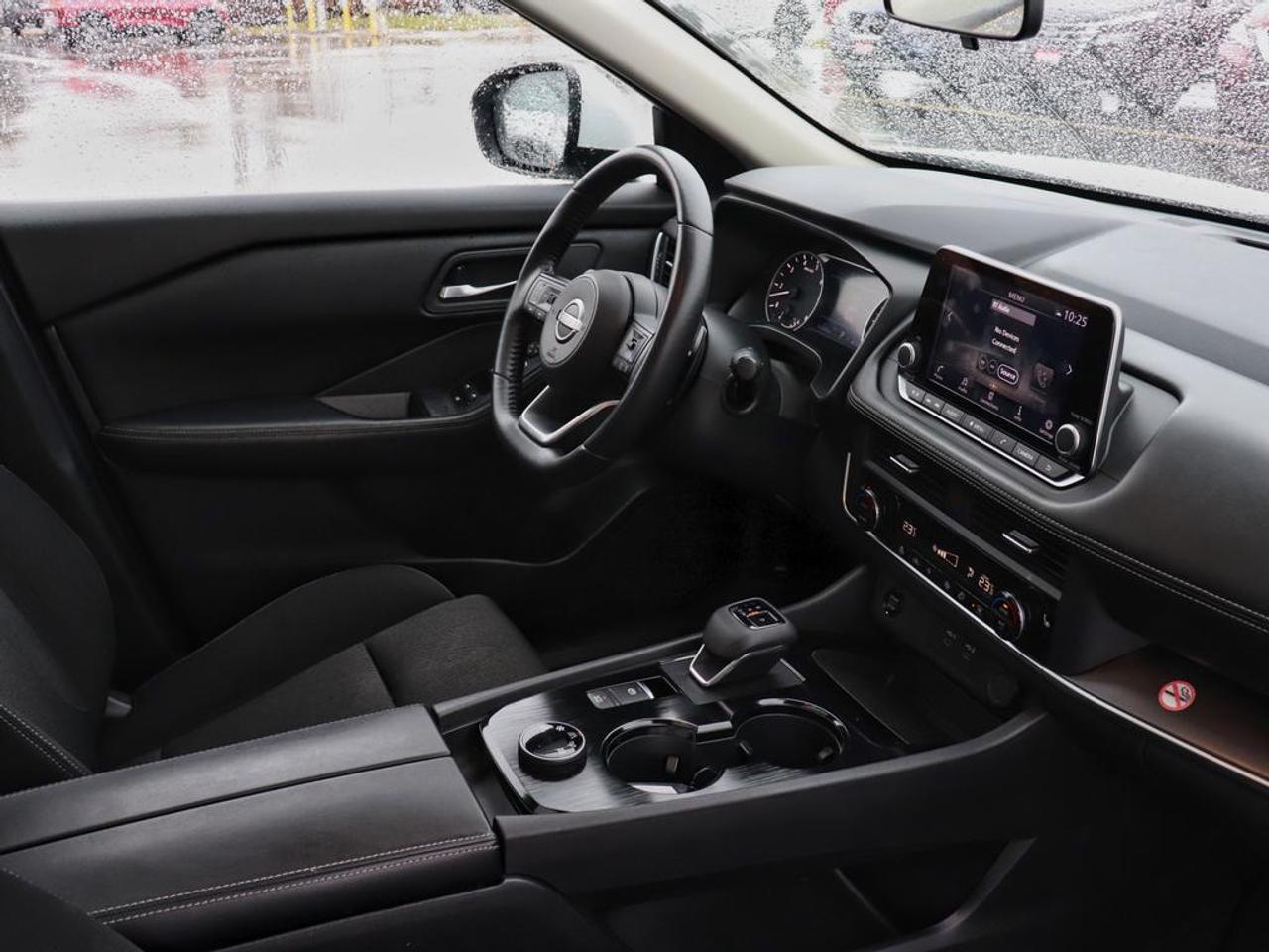 2024 Nissan Rogue SV Moonroof  - Moonroof -  Power Liftgate Photo