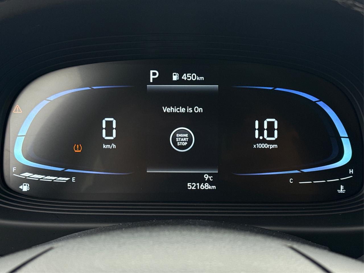 2024 Hyundai Venue POWER & HEATED SEATS LOW KMS WE FINANCE ALL CREDIT Photo