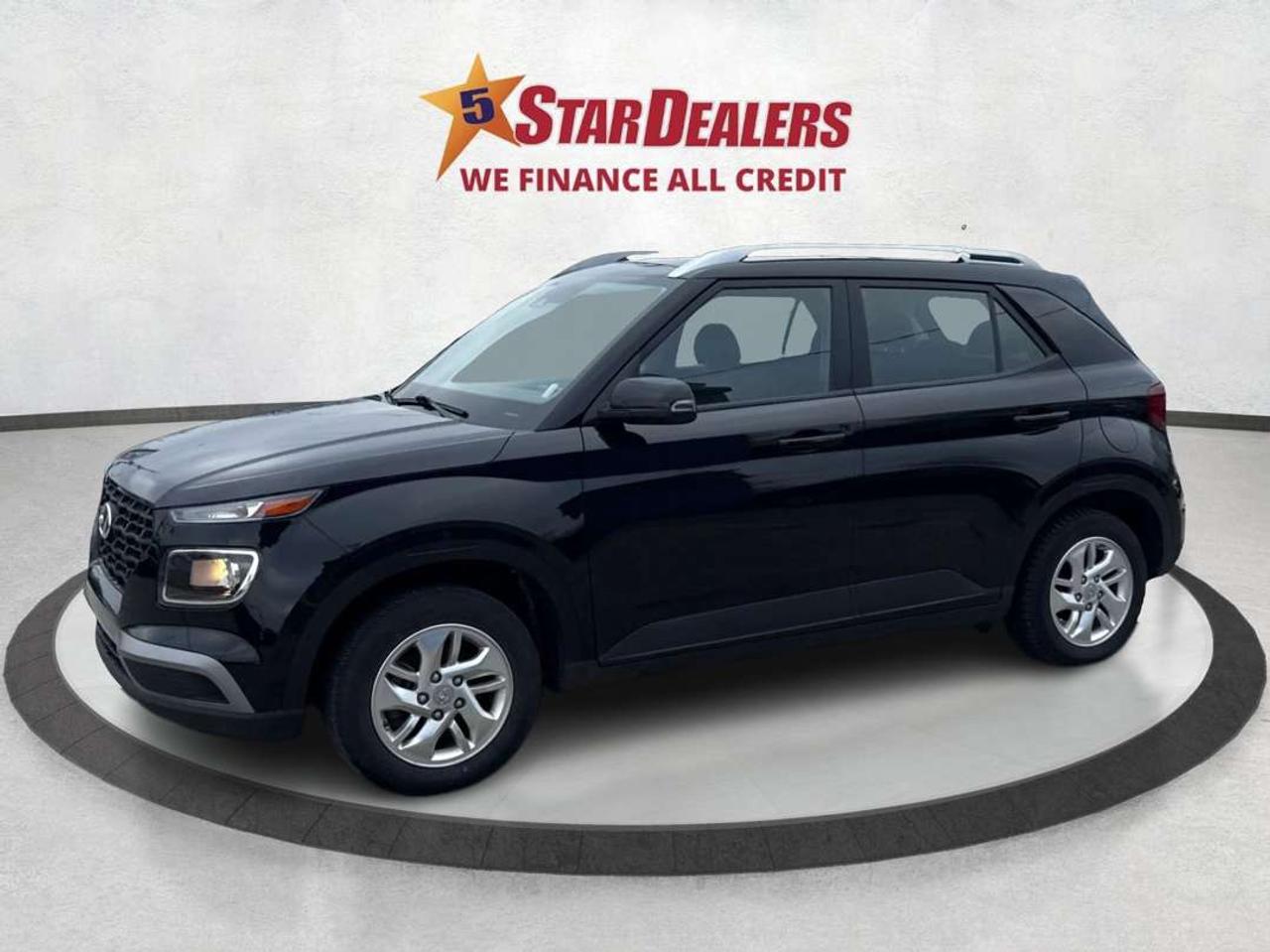 2024 Hyundai Venue POWER & HEATED SEATS LOW KMS WE FINANCE ALL CREDIT Photo2
