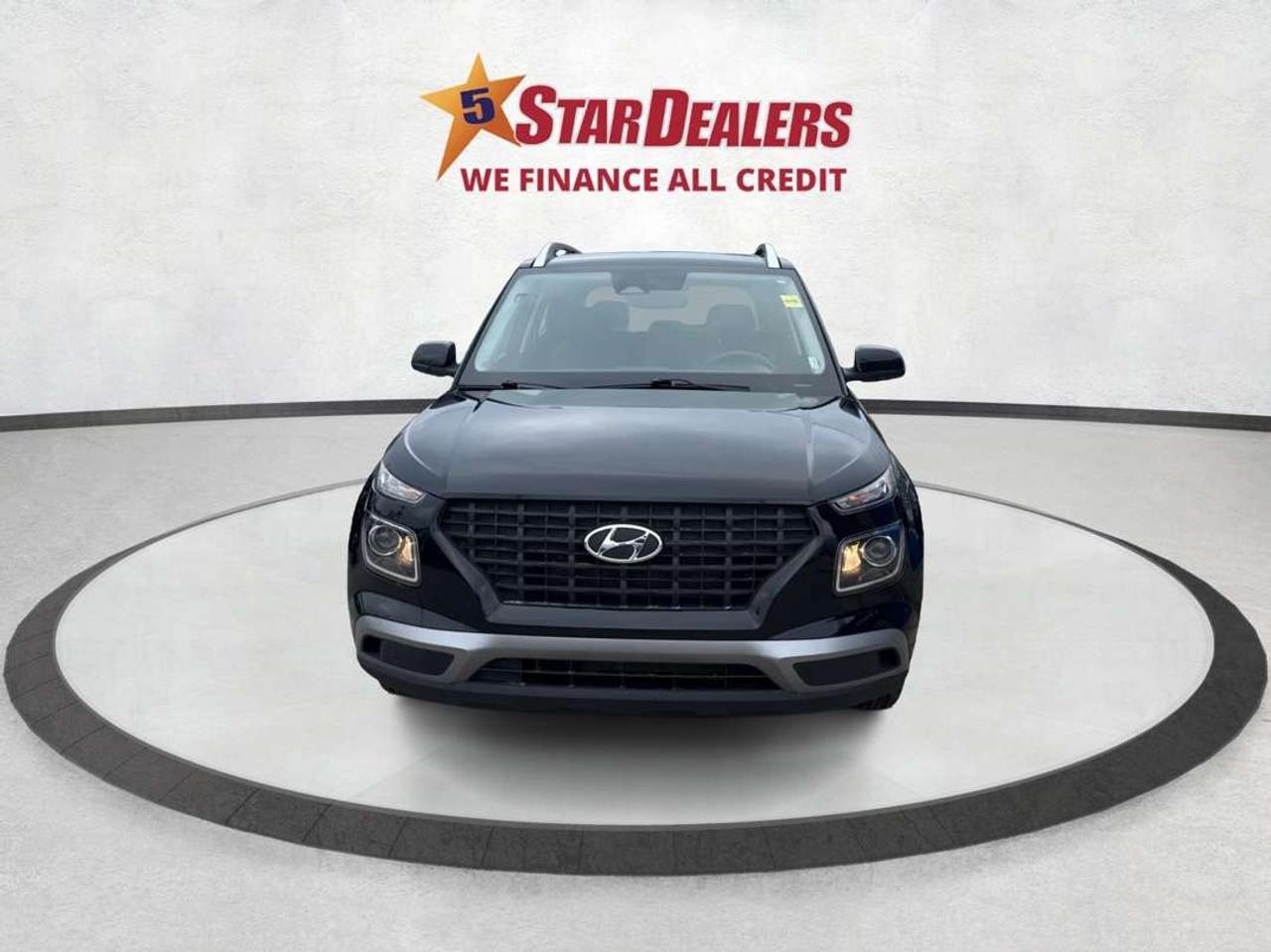 2024 Hyundai Venue POWER & HEATED SEATS LOW KMS WE FINANCE ALL CREDIT Photo