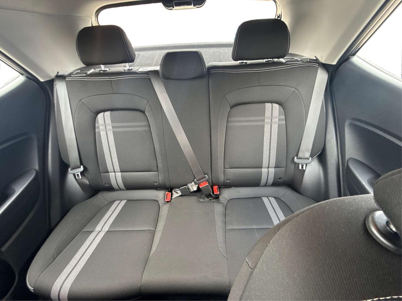 2024 Hyundai Venue POWER & HEATED SEATS LOW KMS WE FINANCE ALL CREDIT Photo