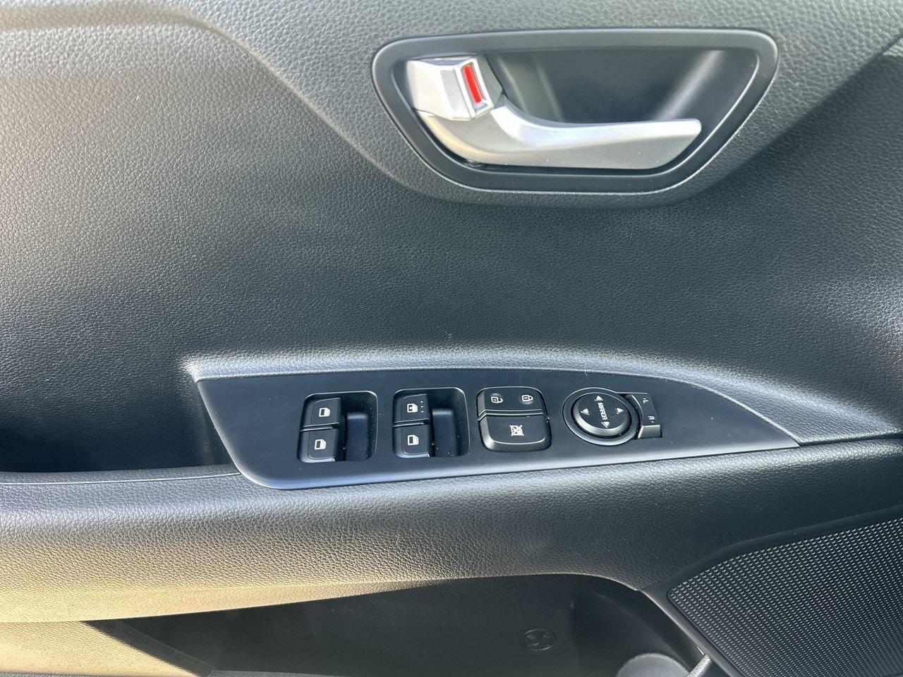 2023 Kia Rio5 LX+ Winter Tire Package Heated Seats Low KM Photo