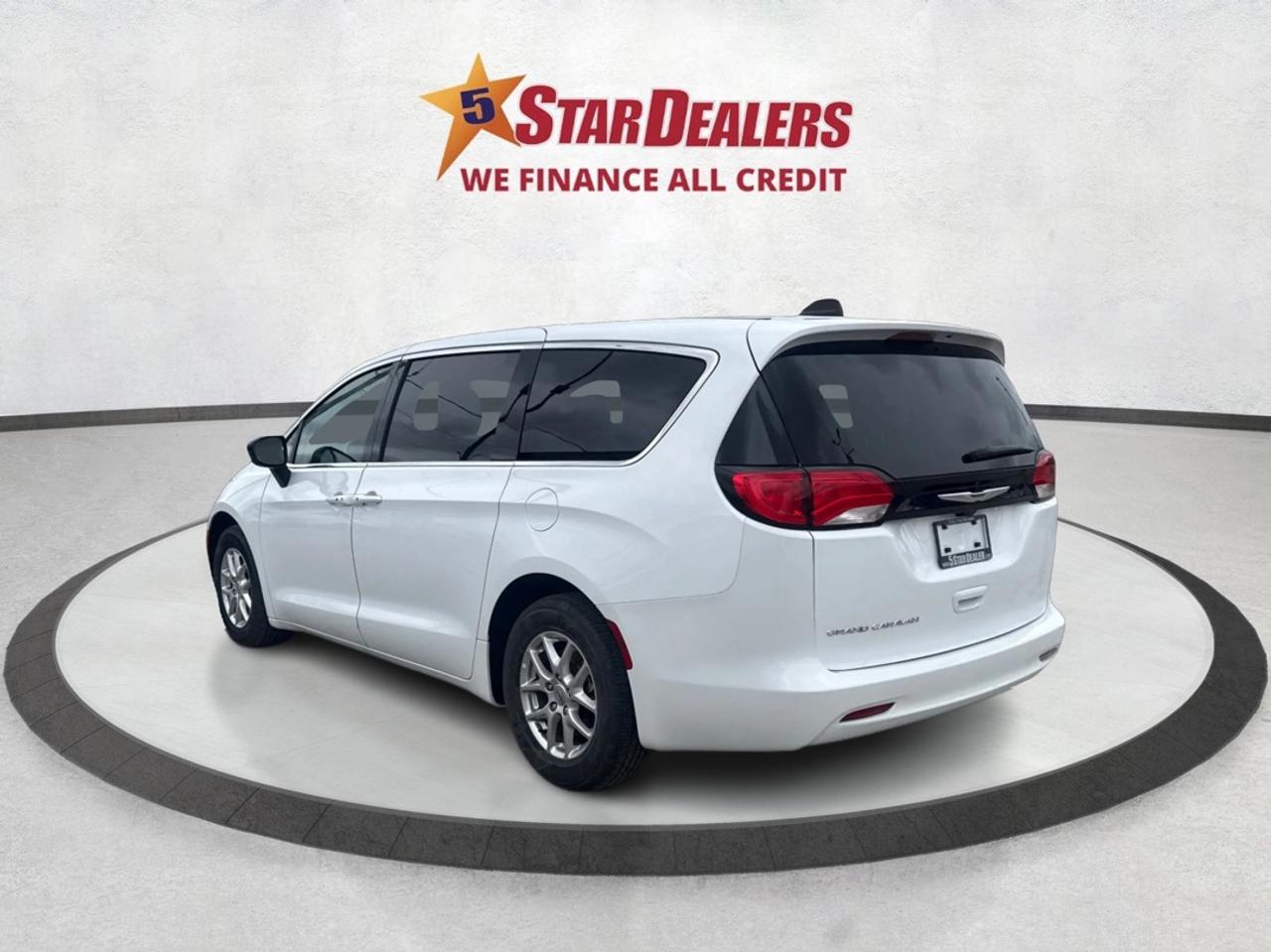 2024 Chrysler Grand Caravan 7 PASS HEATED SEATS LOADED WE FINANCE ALL CREDIT! Photo4