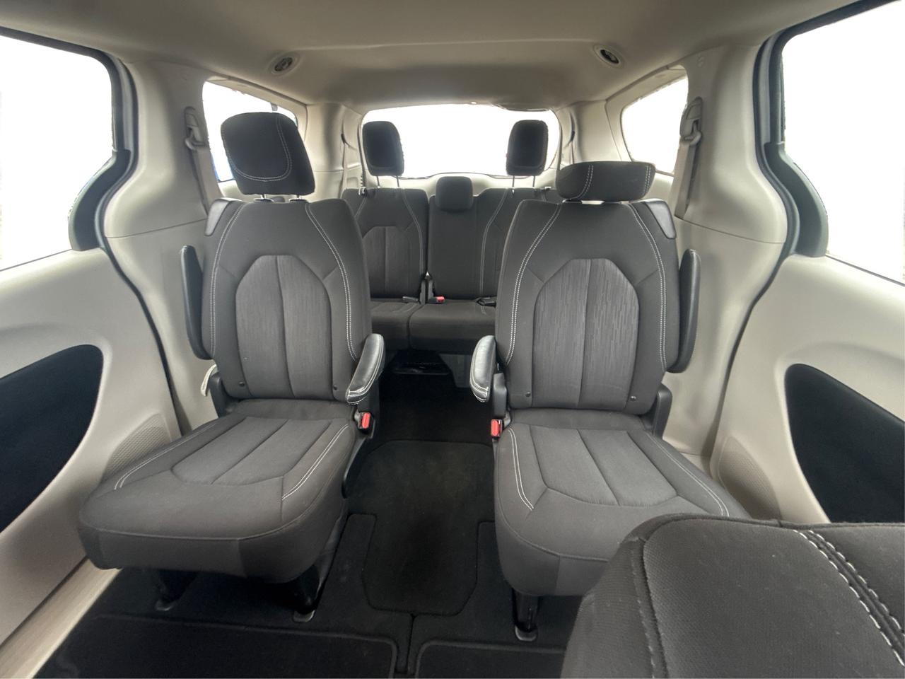 2024 Chrysler Grand Caravan 7 PASS HEATED SEATS LOADED WE FINANCE ALL CREDIT! Photo