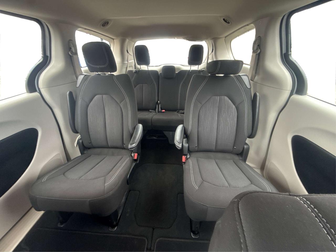 2024 Dodge Grand Caravan 7 PASS HEATED SEATS LOADED WE FINANCE ALL CREDIT! Photo