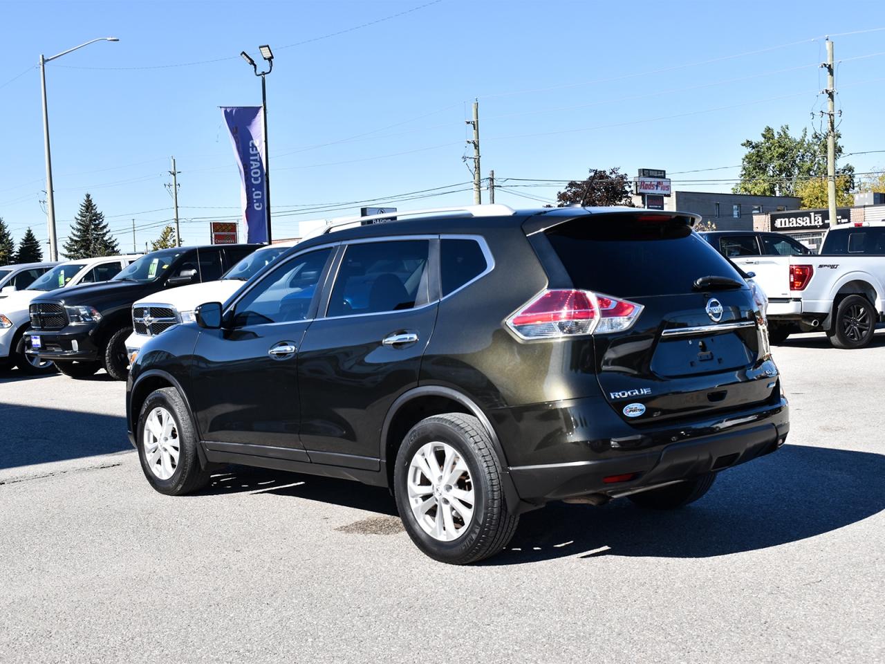 2015 Nissan Rogue SV AWD ~Heated Seats ~Bluetooth ~Moonroof ~Camera Photo4