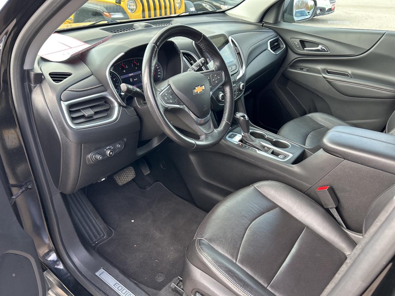 2019 Chevrolet Equinox PREMIER, HEATED LEATHER, AWD, REMOTE START! Photo