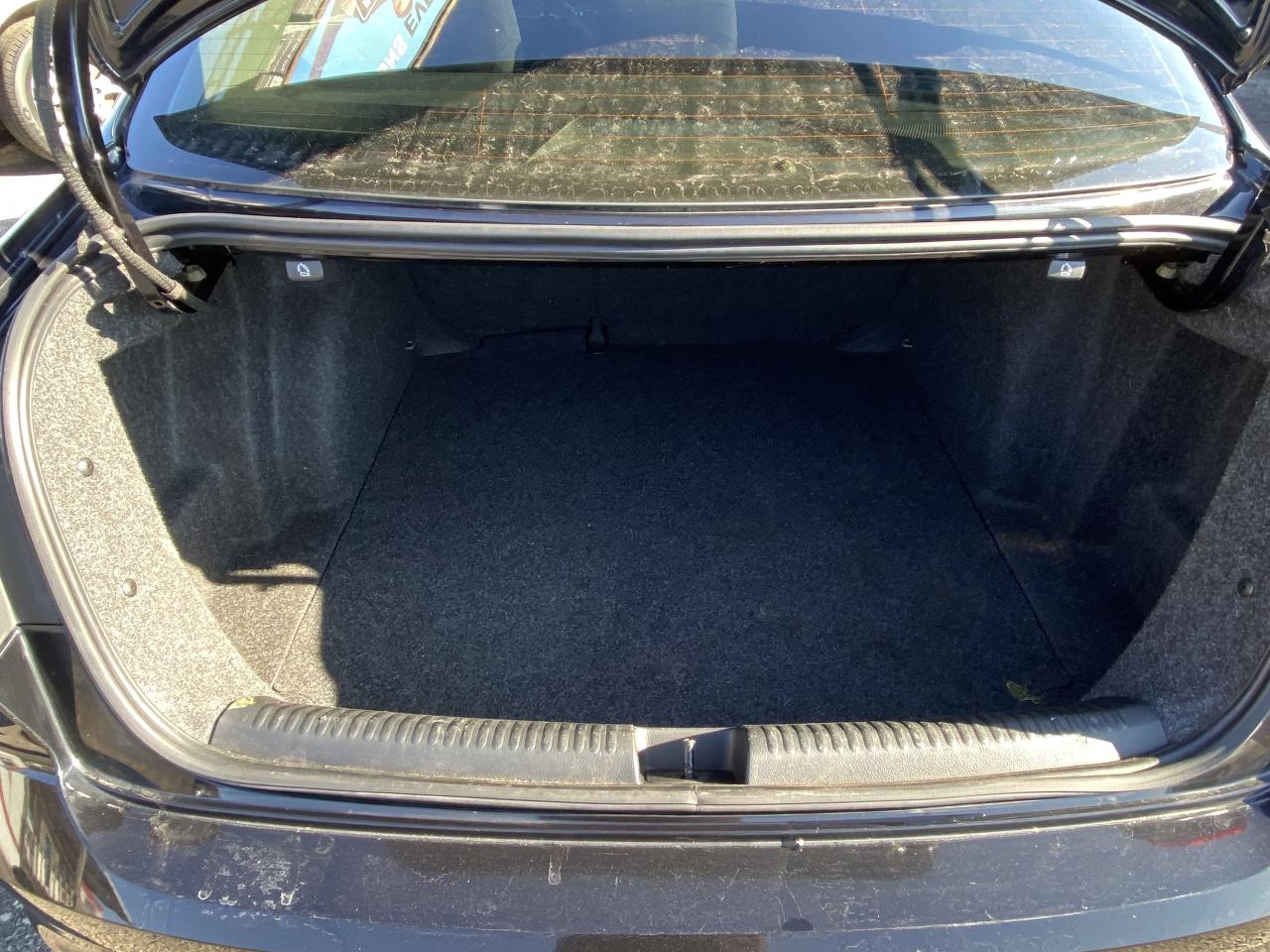 2016 Volkswagen Jetta Sedan 4dr 1.4 TSI Man Trendline Photo