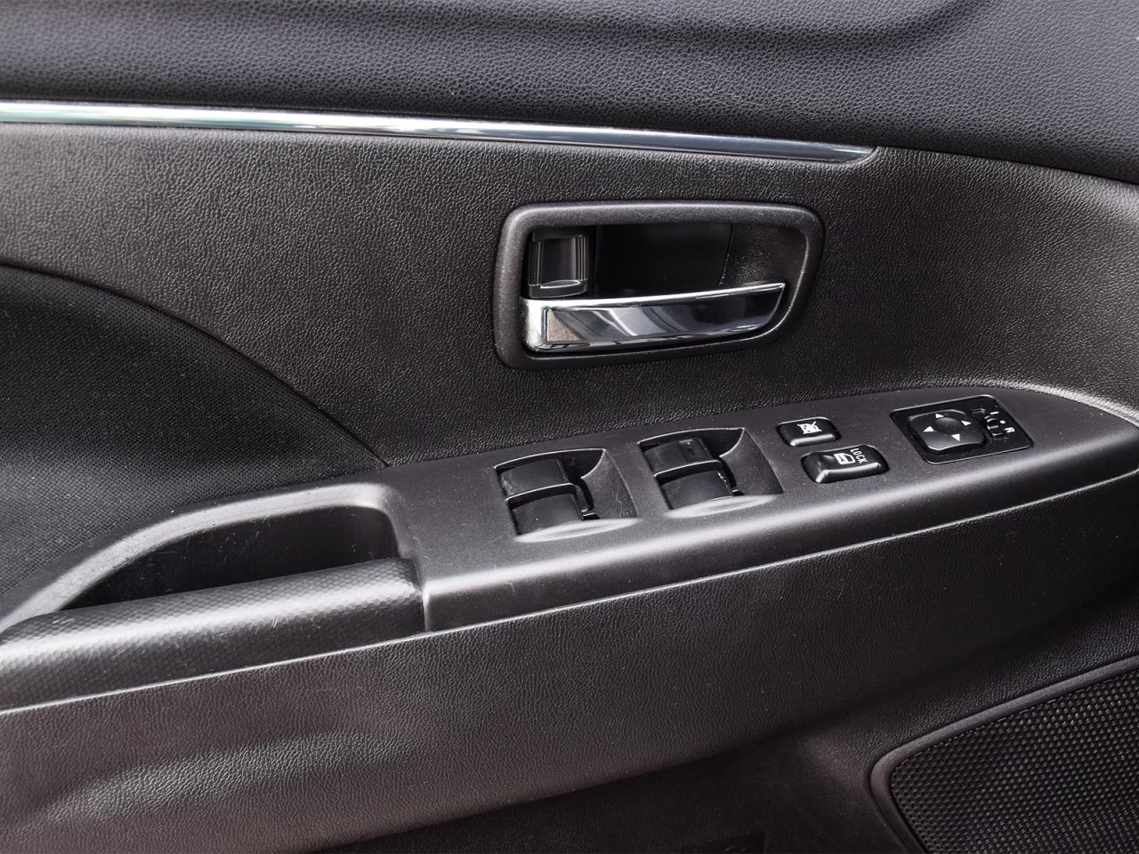 2015 Mitsubishi RVR SE AWC ~Heated Seats ~Bluetooth ~Alloy Wheels ~A/C Photo