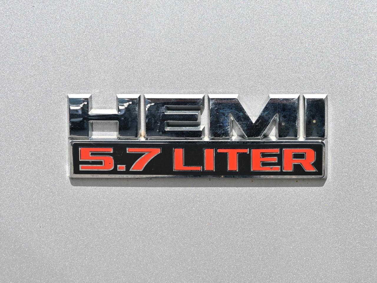 2017 RAM 1500 Sport Crew Cab 4x4 ~Nav ~Cam ~Leather ~Bluetooth Photo3