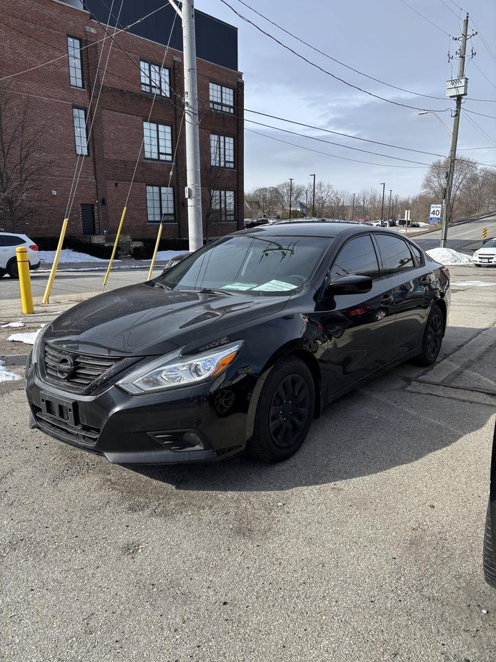 2018 Nissan Altima 2.5 S Sedan Photo3