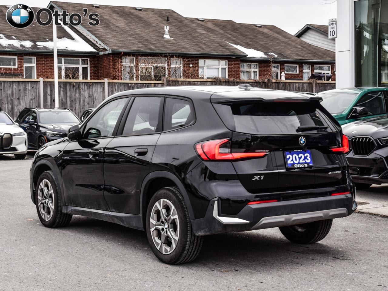 2023 BMW X1 xDrive28i Premium Enhanced Package Photo3