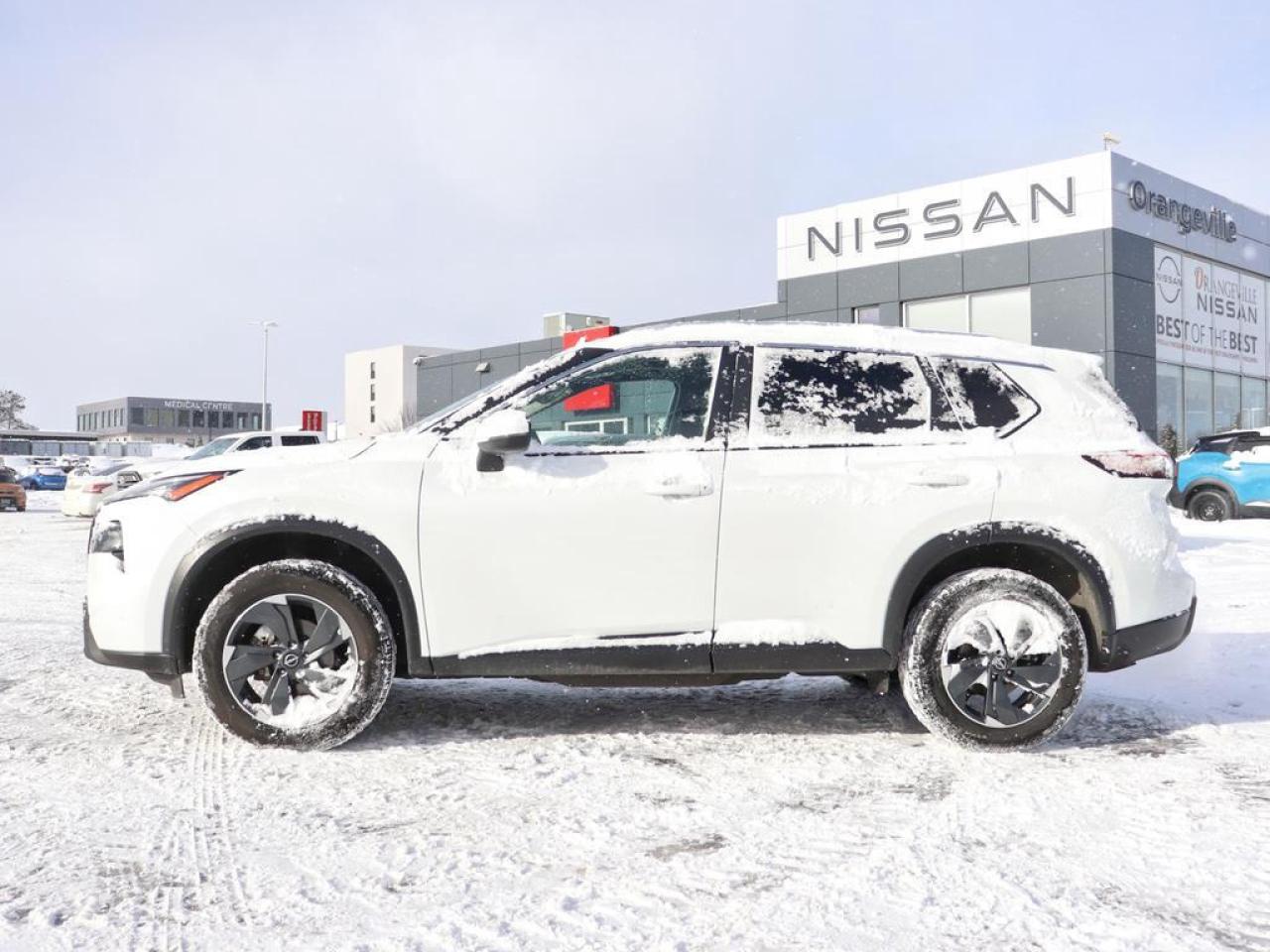 2024 Nissan Rogue SV Moonroof  - Moonroof -  Power Liftgate Photo4