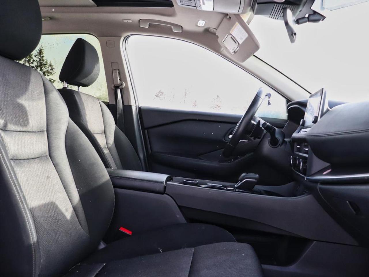 2024 Nissan Rogue SV Moonroof  - Moonroof -  Power Liftgate Photo