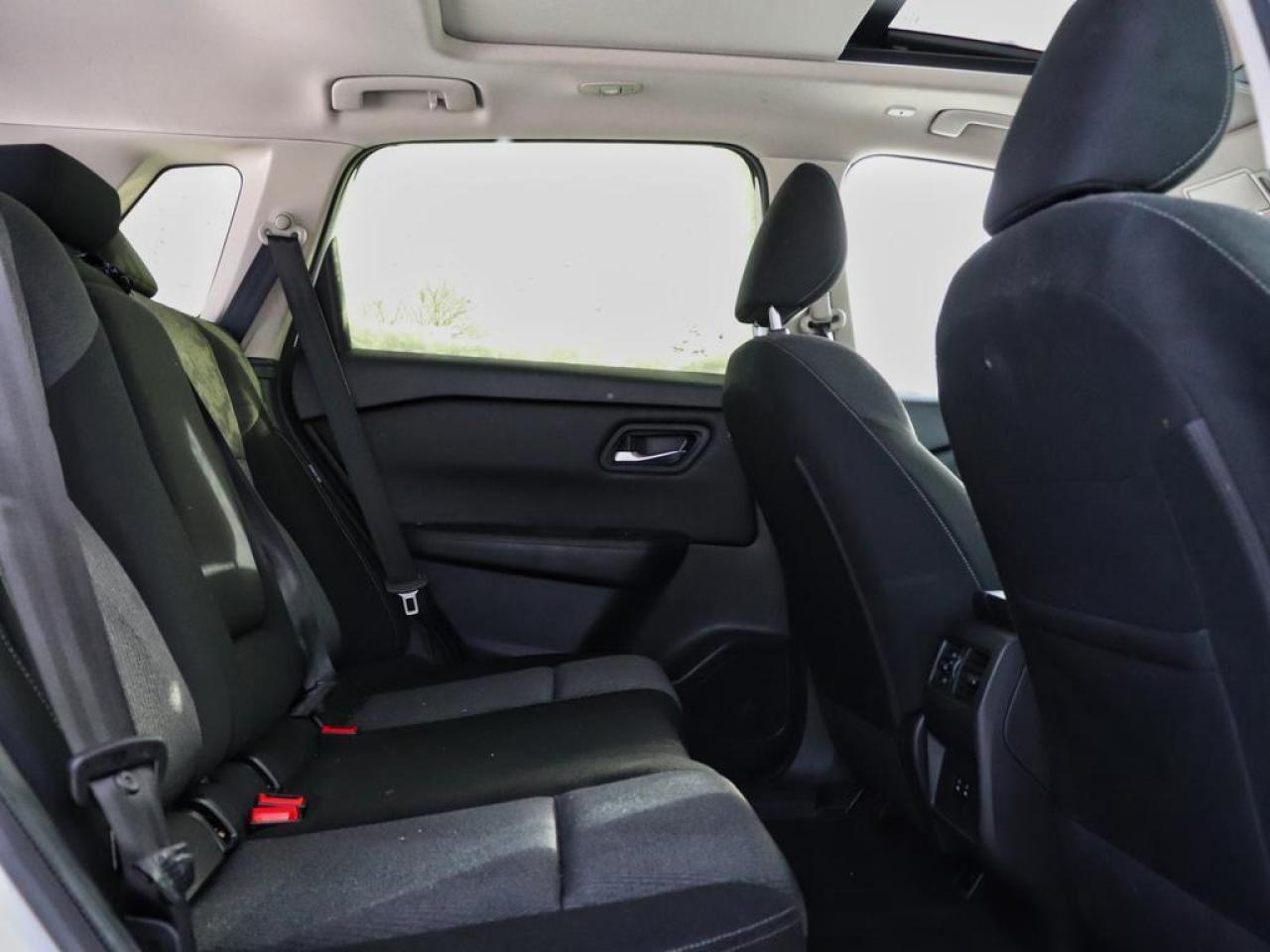 2024 Nissan Rogue SV Moonroof  - Moonroof -  Power Liftgate Photo