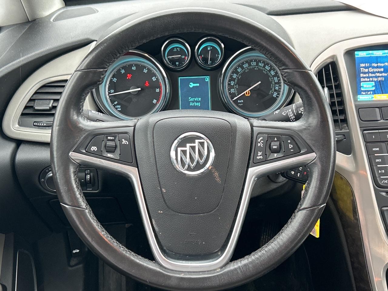 2016 Buick Verano REMOTE START, BACK UP CAMERA, LEATHER! Photo