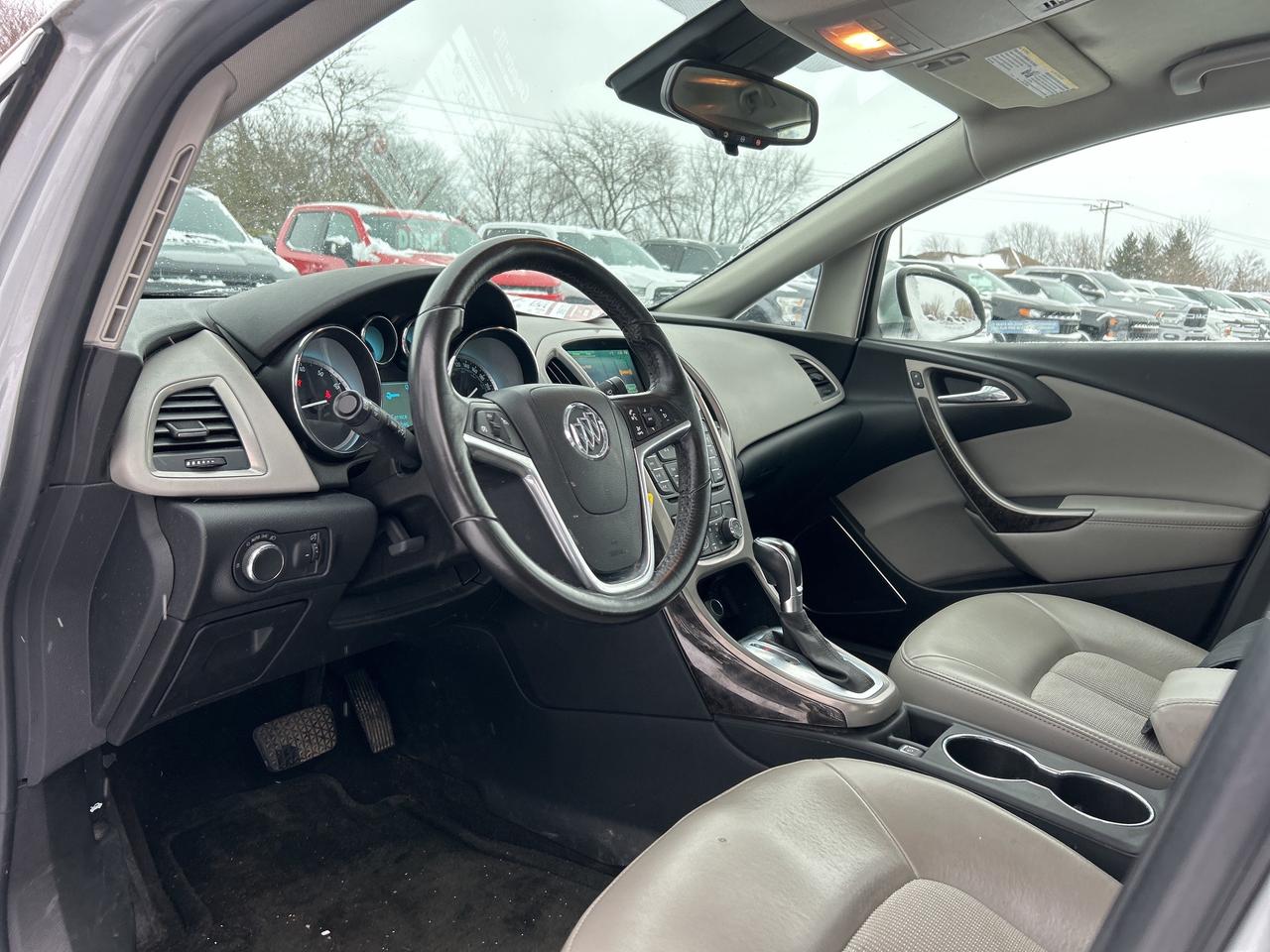 2016 Buick Verano REMOTE START, BACK UP CAMERA, LEATHER! Photo