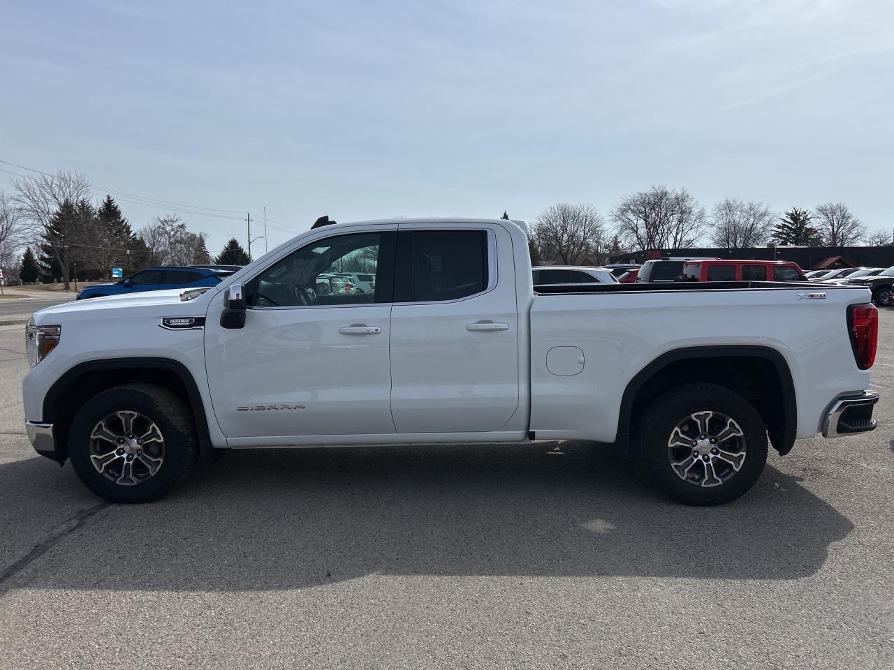 2021 GMC Sierra 1500 SLE, 3.0L DIESEL, CLEAN CARFAX, REMOTE START! Photo