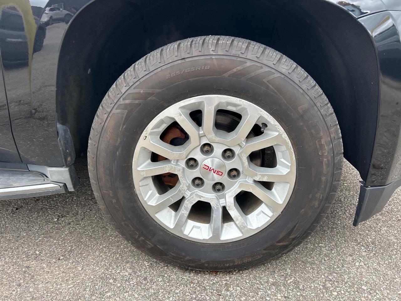 2016 GMC Yukon XL EXECUTIVE SEATING, REAR SOUND SYSTEM, REMOTE START Photo