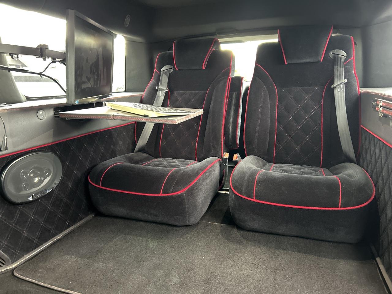 2016 GMC Yukon XL EXECUTIVE SEATING, REAR SOUND SYSTEM, REMOTE START Photo