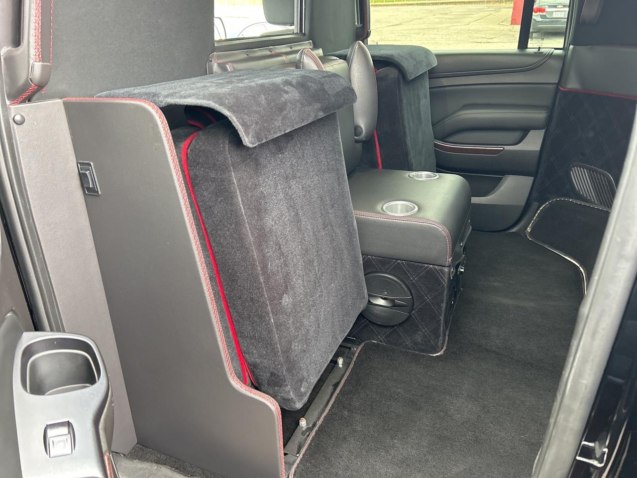 2016 GMC Yukon XL EXECUTIVE SEATING, REAR SOUND SYSTEM, REMOTE START Photo