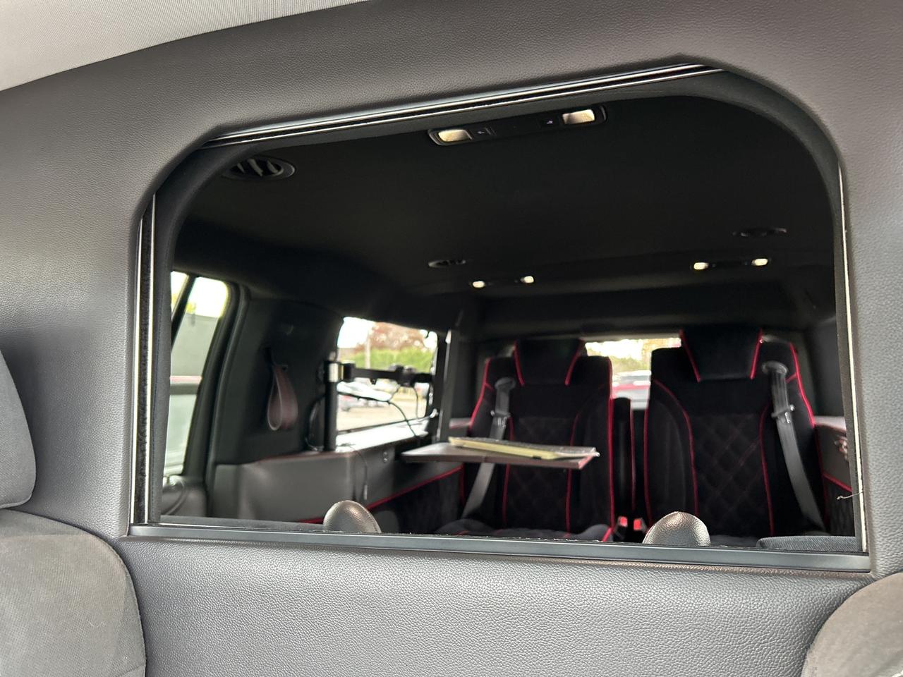 2016 GMC Yukon XL EXECUTIVE SEATING, REAR SOUND SYSTEM, REMOTE START Photo