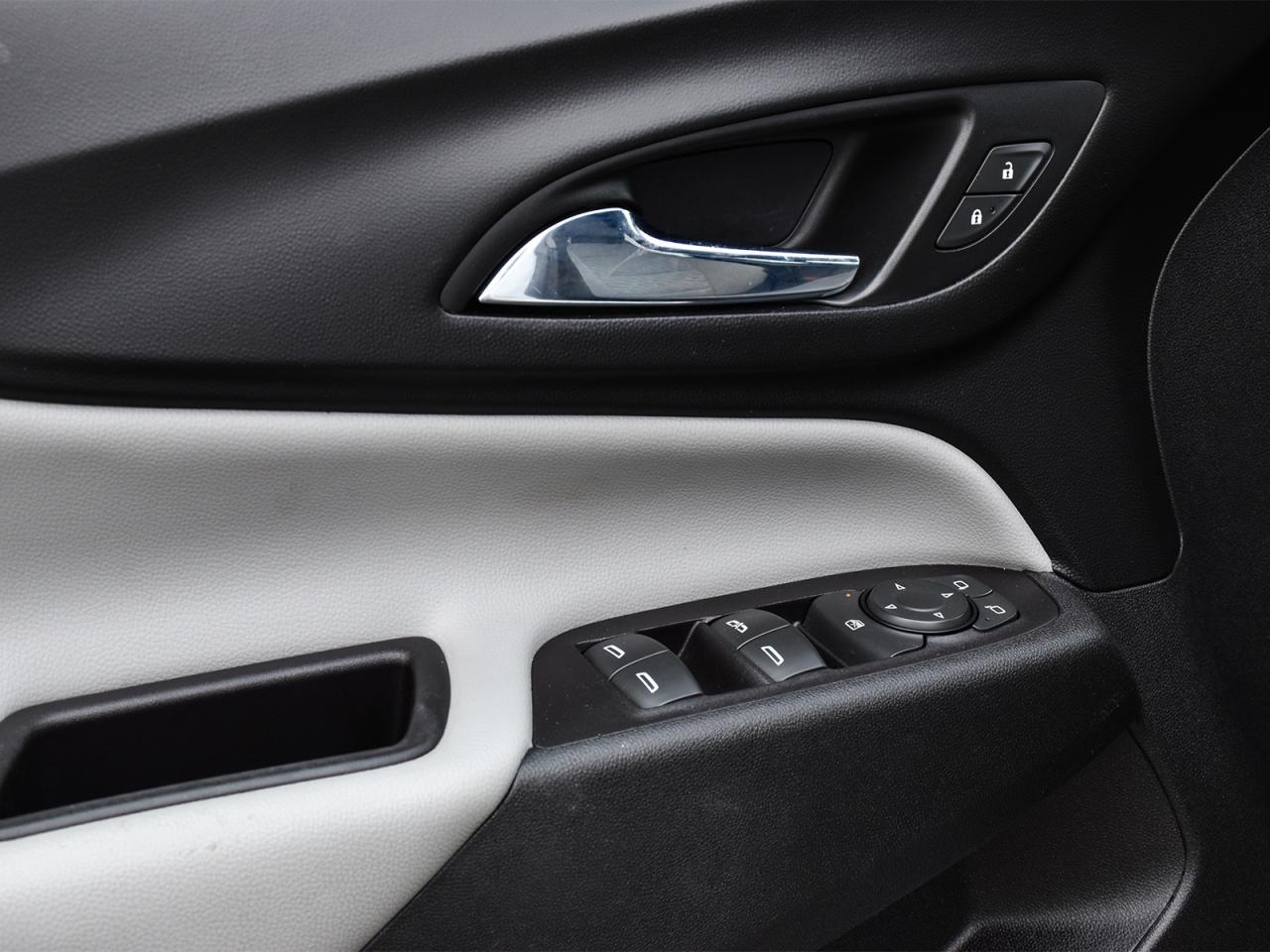 2018 Chevrolet Equinox LT AWD ~Heated Seats ~Backup Camera ~Alloy Wheels Photo