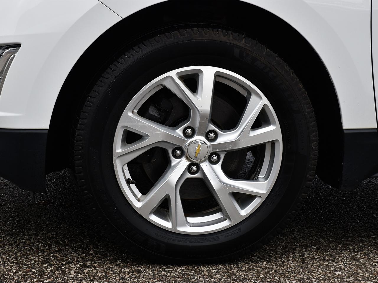 2018 Chevrolet Equinox LT AWD ~Heated Seats ~Backup Camera ~Alloy Wheels Photo