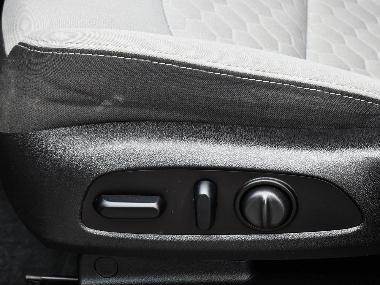 2018 Chevrolet Equinox LT AWD ~Heated Seats ~Backup Camera ~Alloy Wheels Photo