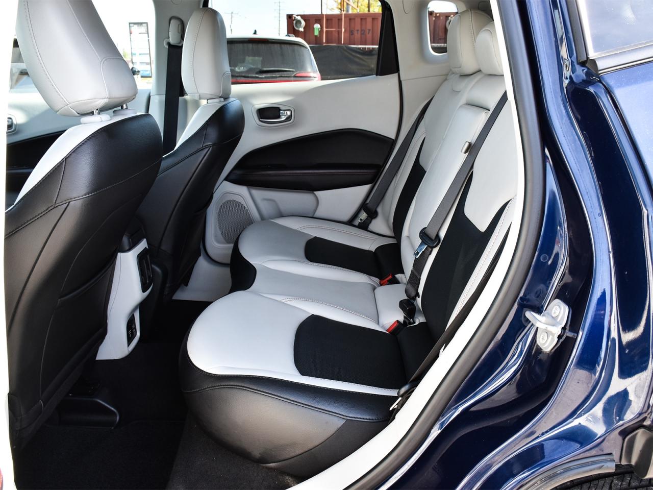 2021 Jeep Compass Limited 4x4 ~Heated Leather ~Bluetooth ~Camera Photo